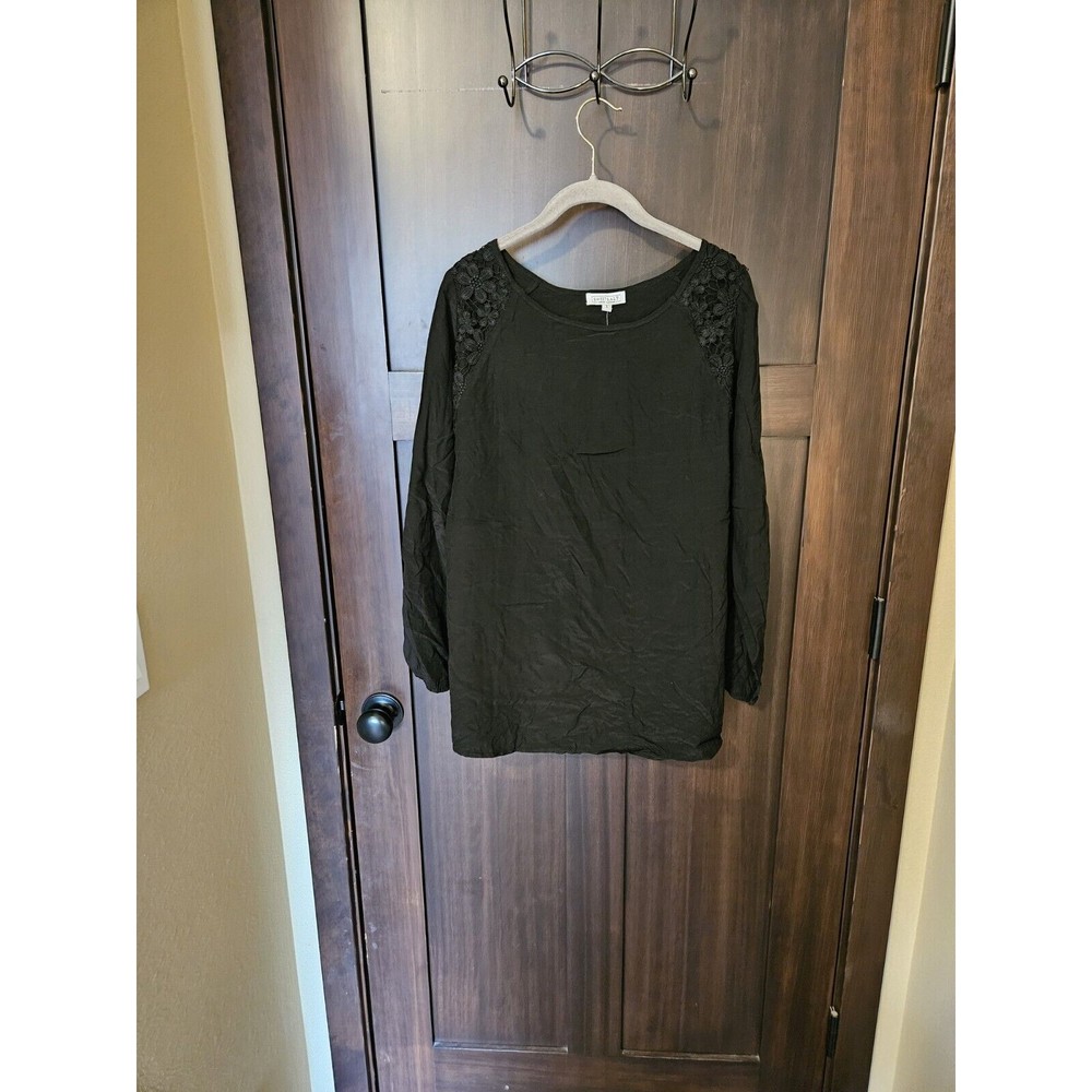 NWT Women's Sweet Salt Black Lace Accent LS Tunic Top Blouse Size Small NEW!!!
